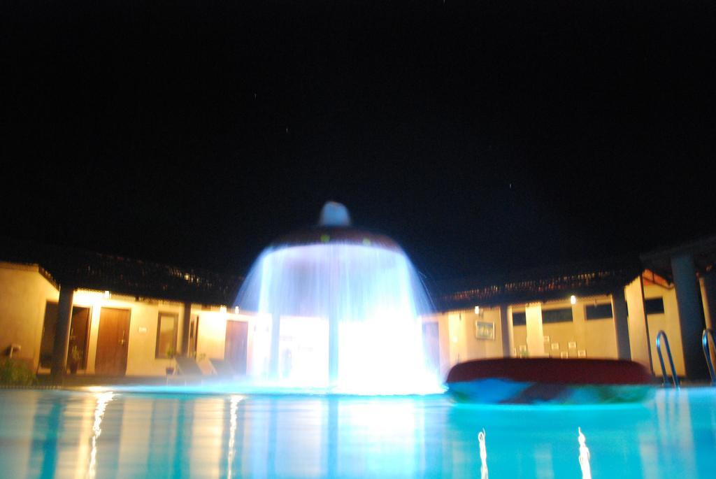 Aranyak Resort Tāla Zewnętrze zdjęcie