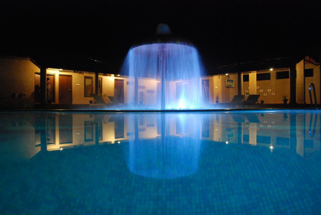 Aranyak Resort Tāla Zewnętrze zdjęcie