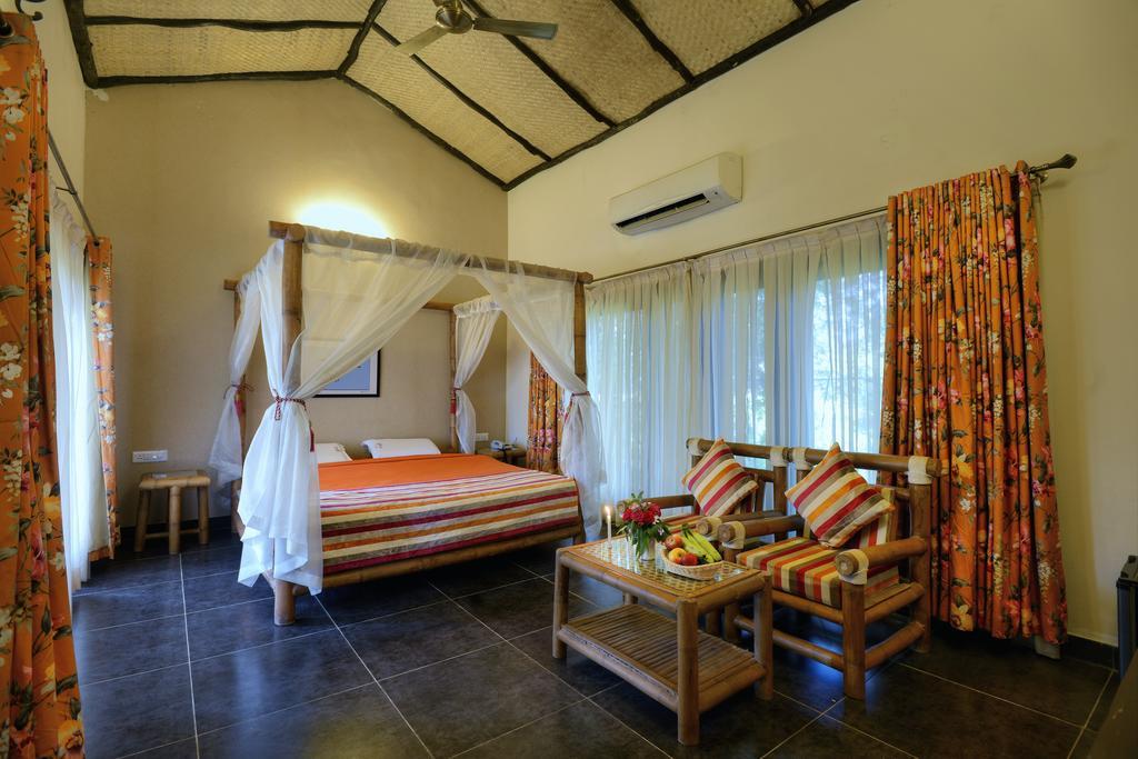Aranyak Resort Tāla Zewnętrze zdjęcie